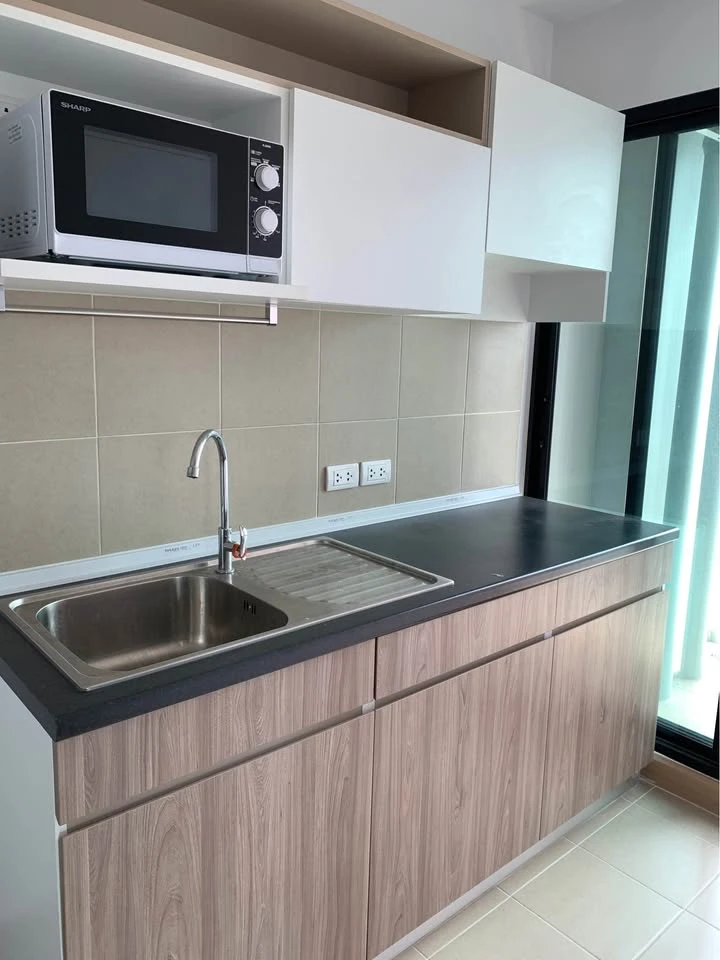 For rent Supalai Loft Prajadhipok-Wongwian Yai, corner room with privacy, 18th floor, Icon Siam view, book now