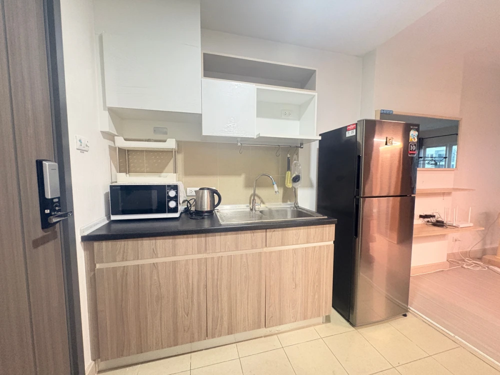 For rent: Supalai Loft Yaek Fai Chai Station, 5th floor, fully furnished, very livable. Book now!