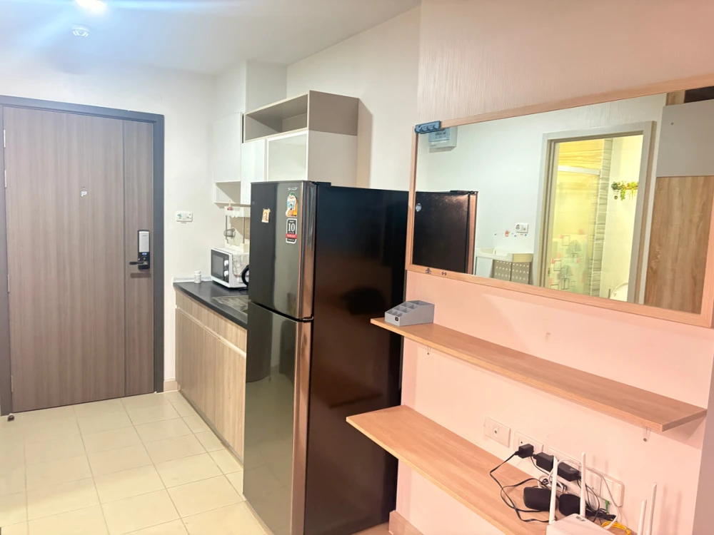 For rent: Supalai Loft Yaek Fai Chai Station, 5th floor, fully furnished, very livable. Book now!