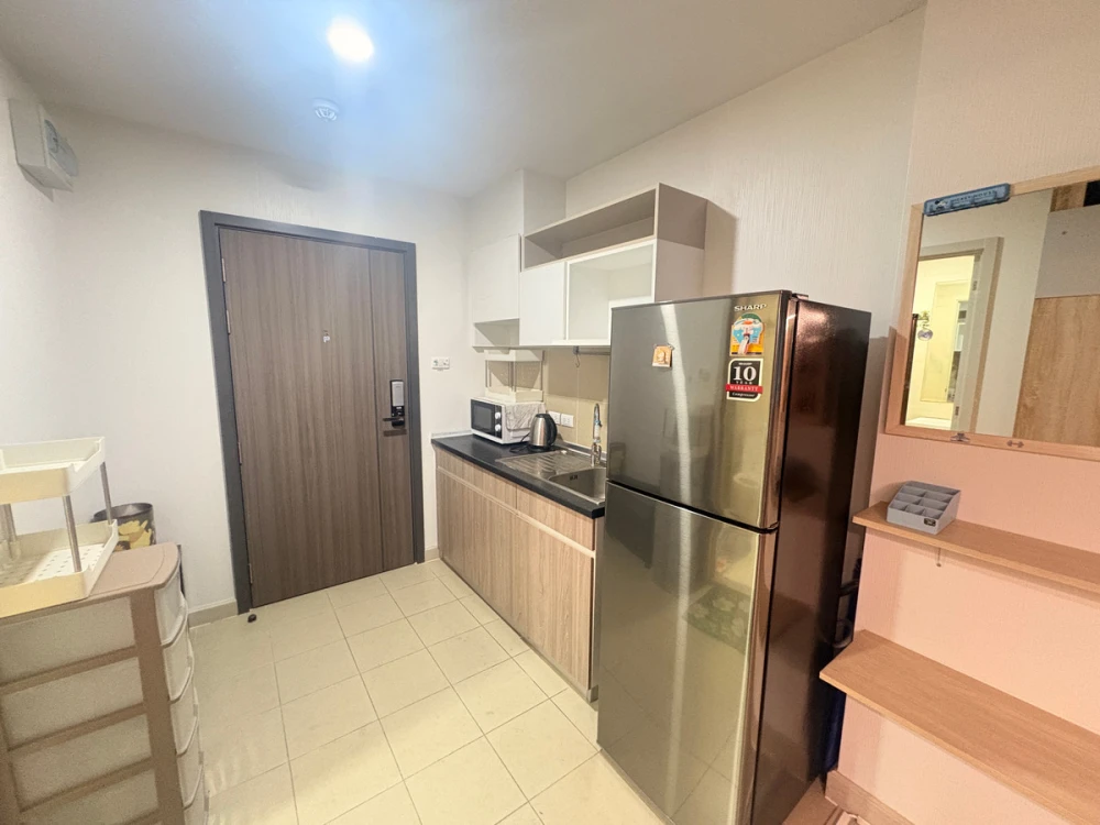 For rent: Supalai Loft Yaek Fai Chai Station, 5th floor, fully furnished, very livable. Book now!