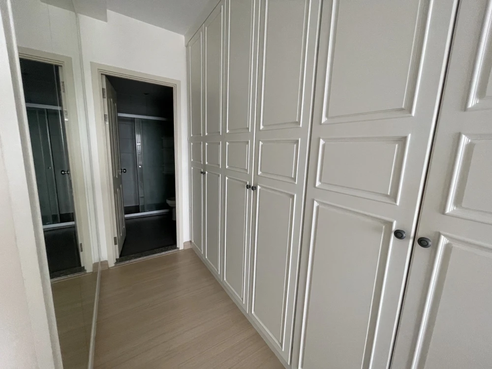 For rent: Supalai Loft Talat Phlu Station, room on the 32nd floor, very spacious room. If you're slow, you'll miss out.