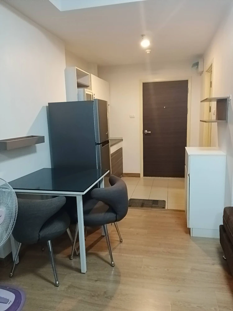 For rent: Supalai Mare Pattaya. A lovely room in a great location, fully furnished with all amenities. Just bring your bags and move in!