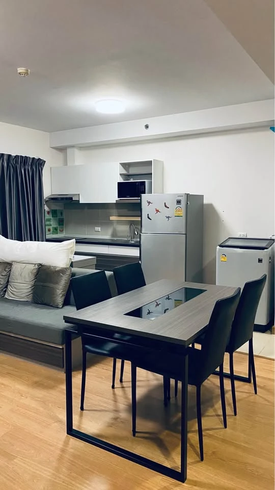 Supalai Mare Pattaya for rent, corner room with privacy, fully furnished, good location, just bring your bags and move in.