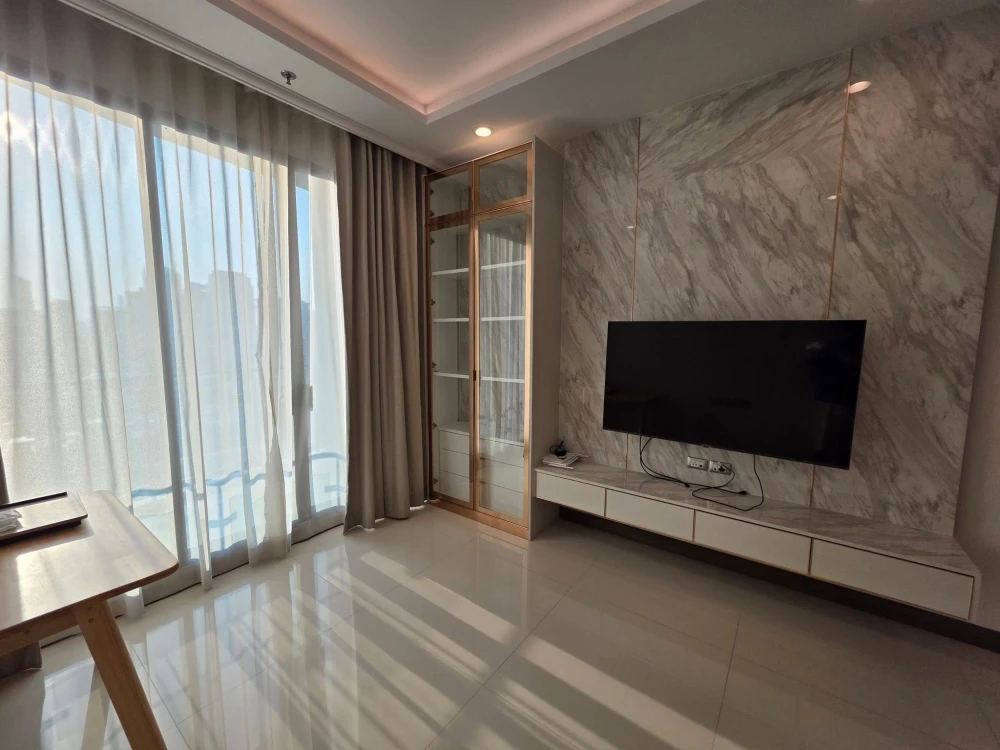 For rent: Supalai Oriental Sukhumvit 39, 2 spacious bedrooms, fully furnished with appliances. Don't miss out!