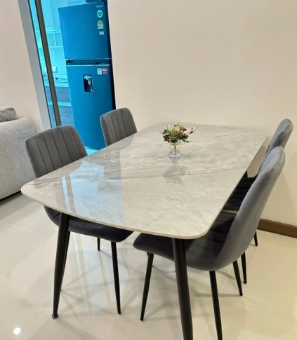 For Rent: Supalai Oriental Sukhumvit 39, 19th floor. Fully furnished and inviting—book now if interested.