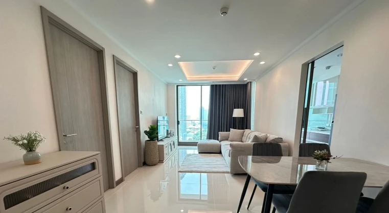 For Rent: Supalai Oriental Sukhumvit 39, 19th floor. Fully furnished and inviting—book now if interested.