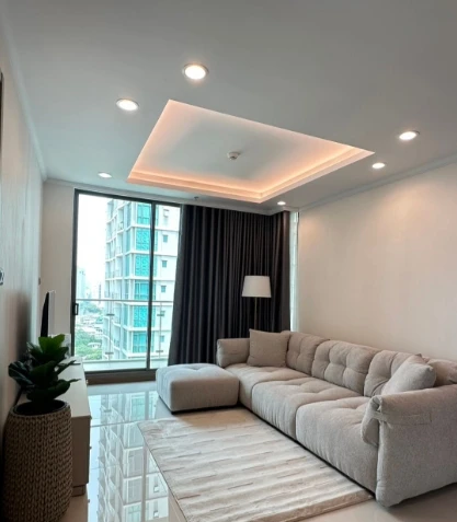 For Rent: Supalai Oriental Sukhumvit 39, 19th floor. Fully furnished and inviting—book now if interested.