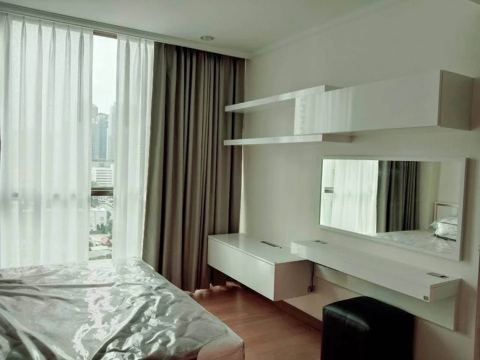 Supalai Oriental Sukhumvit 39 for rent, nice room, good location, convenient transportation, comes with complete facilities, don't miss it.