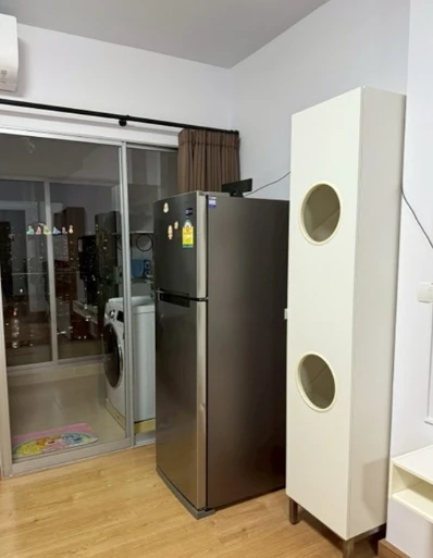 For rent: Supalai Park Ekkamai-Thonglor, 23rd floor, fully furnished, very livable. Book now!