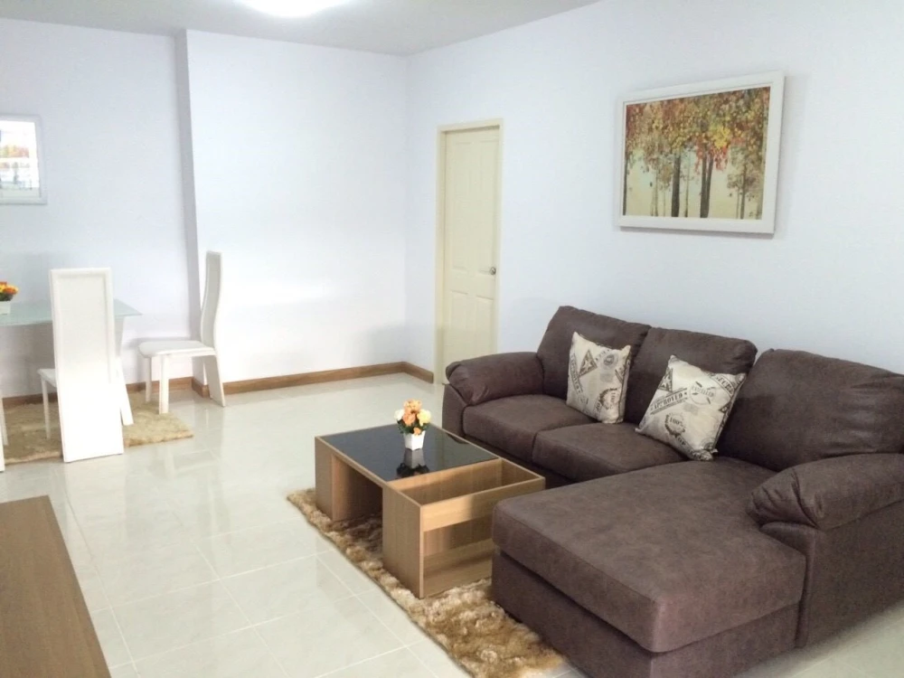 For rent Supalai Park Ekkamai Thonglor, high floor, ready to move in, fully furnished, reserve now.