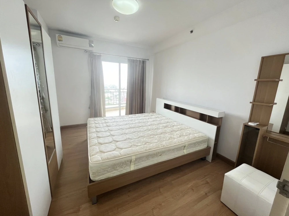 For rent Supalai Park Ekkamai Thonglor, high floor, ready to move in, fully furnished, reserve now.