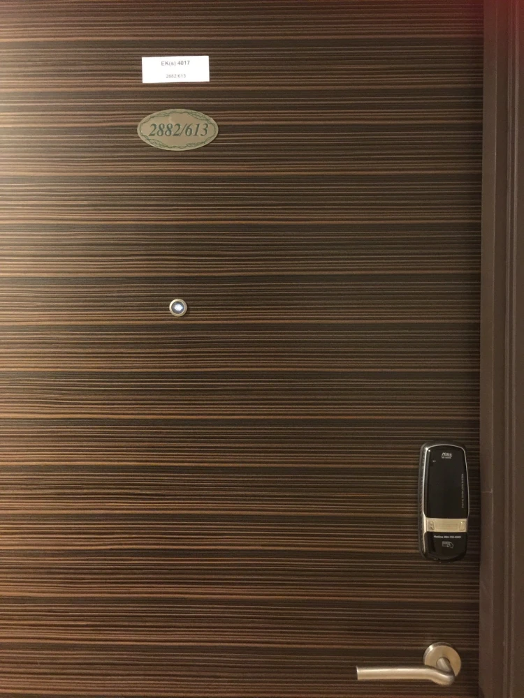 For rent: Supalai Park Ekkamai-Thonglor. Nice unit on a high floor with good ventilation. Fully furnished and equipped with appliances. Book now!