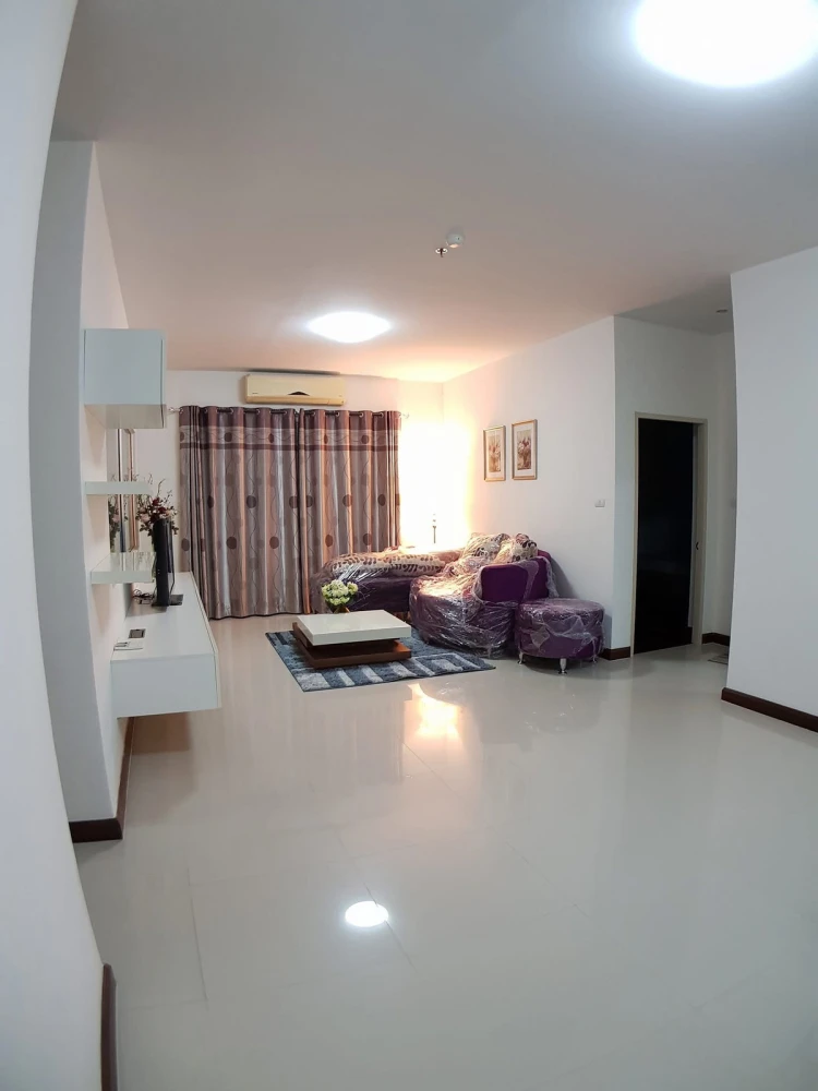 For rent: Fully furnished corner unit at Supalai Park Kaset, located on the 26th floor. Book now—don’t miss out!
