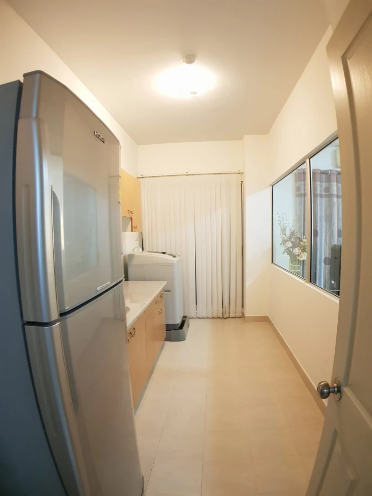 For rent: Fully furnished corner unit at Supalai Park Kaset, located on the 26th floor. Book now—don’t miss out!