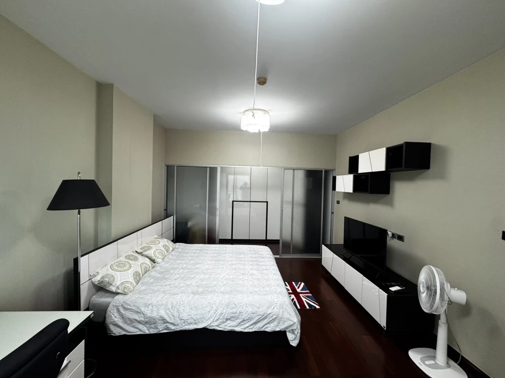 For sale/rent Supalai Park Kaset, very spacious room, on the highest floor, don't miss it.
