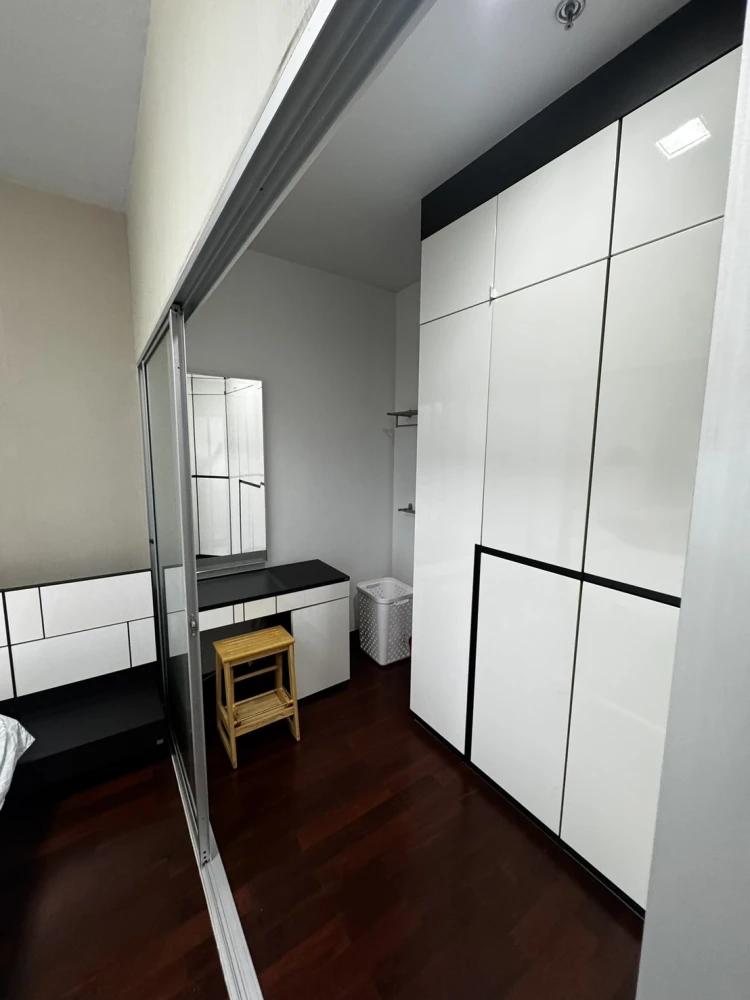 For sale/rent Supalai Park Kaset, very spacious room, on the highest floor, don't miss it.