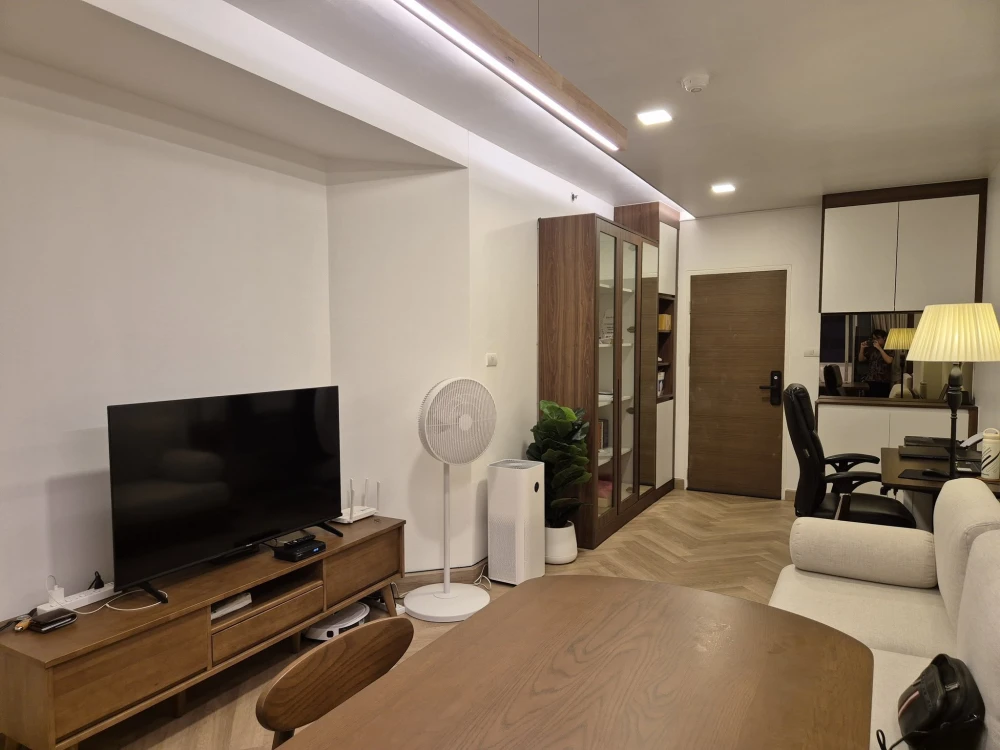For rent Supalai Park Kaset, room size 51 sq m., can accommodate 2 people comfortably, beautifully decorated, pool view. Hurry, it will be gone soon.
