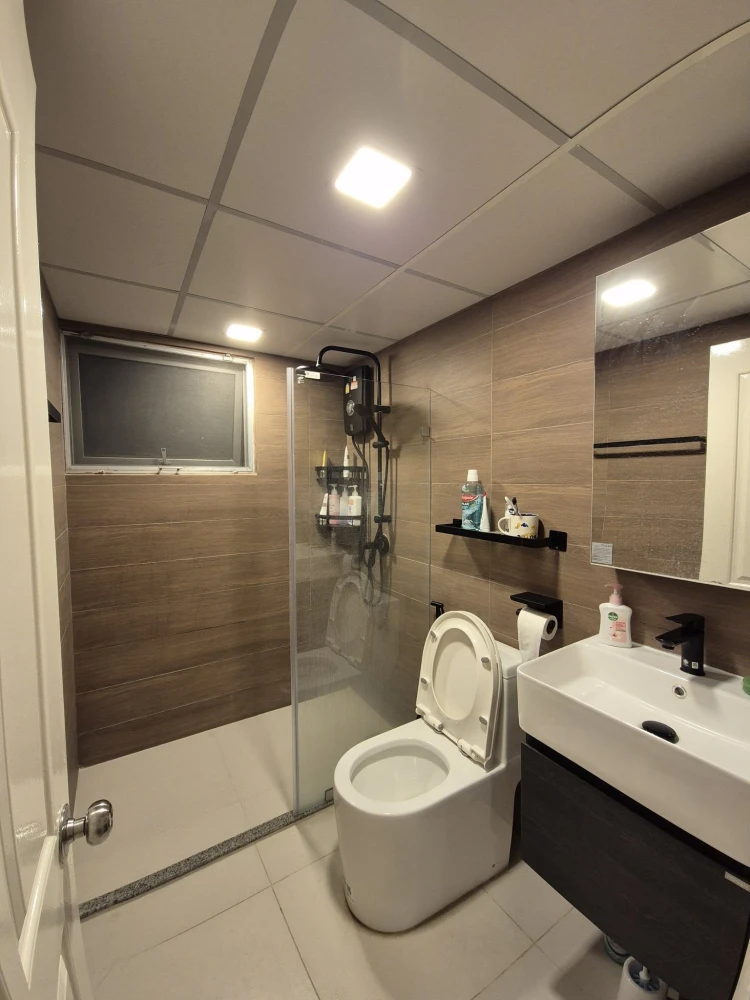 For rent Supalai Park Kaset, room size 51 sq m., can accommodate 2 people comfortably, beautifully decorated, pool view. Hurry, it will be gone soon.
