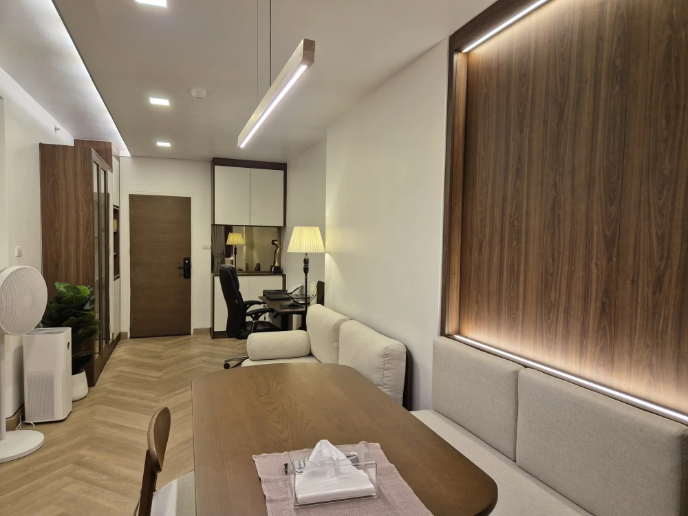 For rent Supalai Park Kaset, room size 51 sq m., can accommodate 2 people comfortably, beautifully decorated, pool view. Hurry, it will be gone soon.