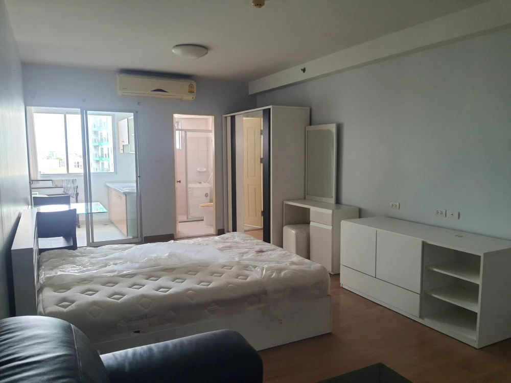For rent Supalai Park Kaset, ready to move in, comes with complete facilities, book now, don't miss out.