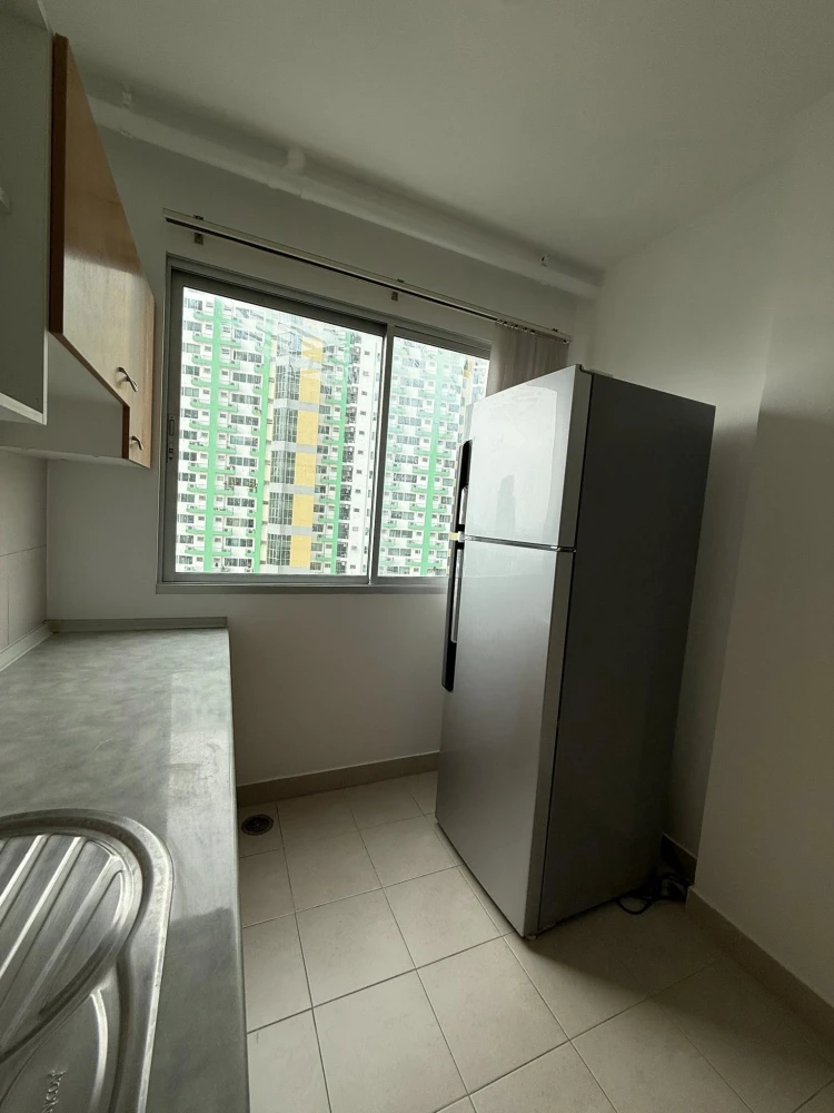 For rent Supalai Park Kaset, Building A, inside building, 16th floor, quiet, not hot, very clean room, ready to move in.