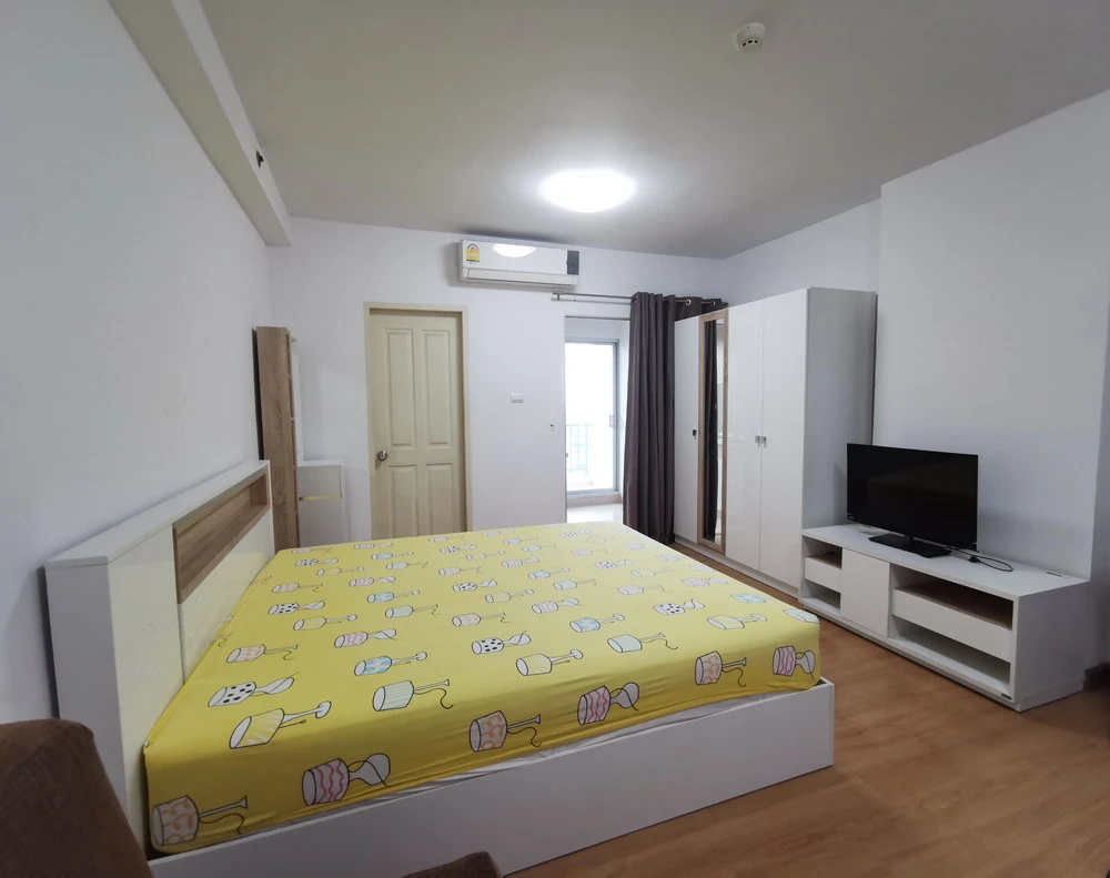For rent Supalai Park Khaerai Ngamwongwan, 31st floor, high floor, fully furnished, nice to live in, hurry and book now.