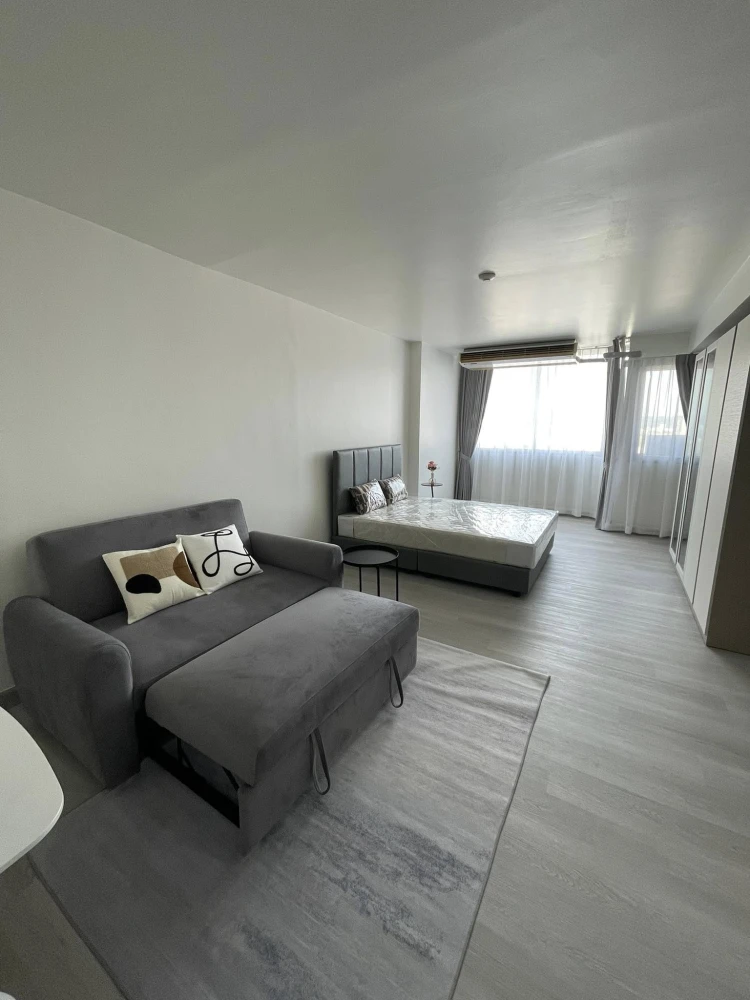 For rent: Supalai Park Paholyothin 21, fully furnished apartment, ready to move in, low floor. Book now, don't miss out!!