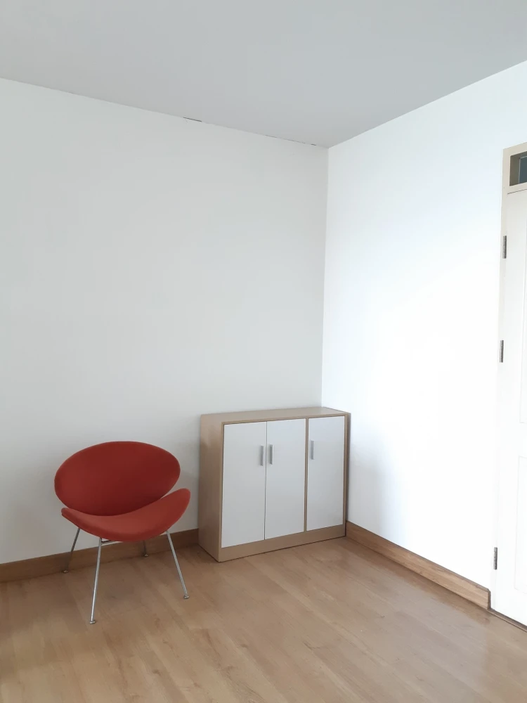 For rent Supalai Park Srinakarin, 15th floor, fully furnished room, ready to move in. Interested, book now, don't wait.