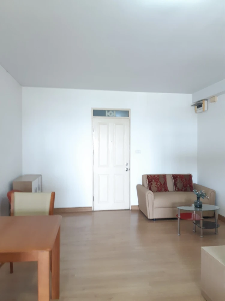 For rent Supalai Park Srinakarin, 15th floor, fully furnished room, ready to move in. Interested, book now, don't wait.