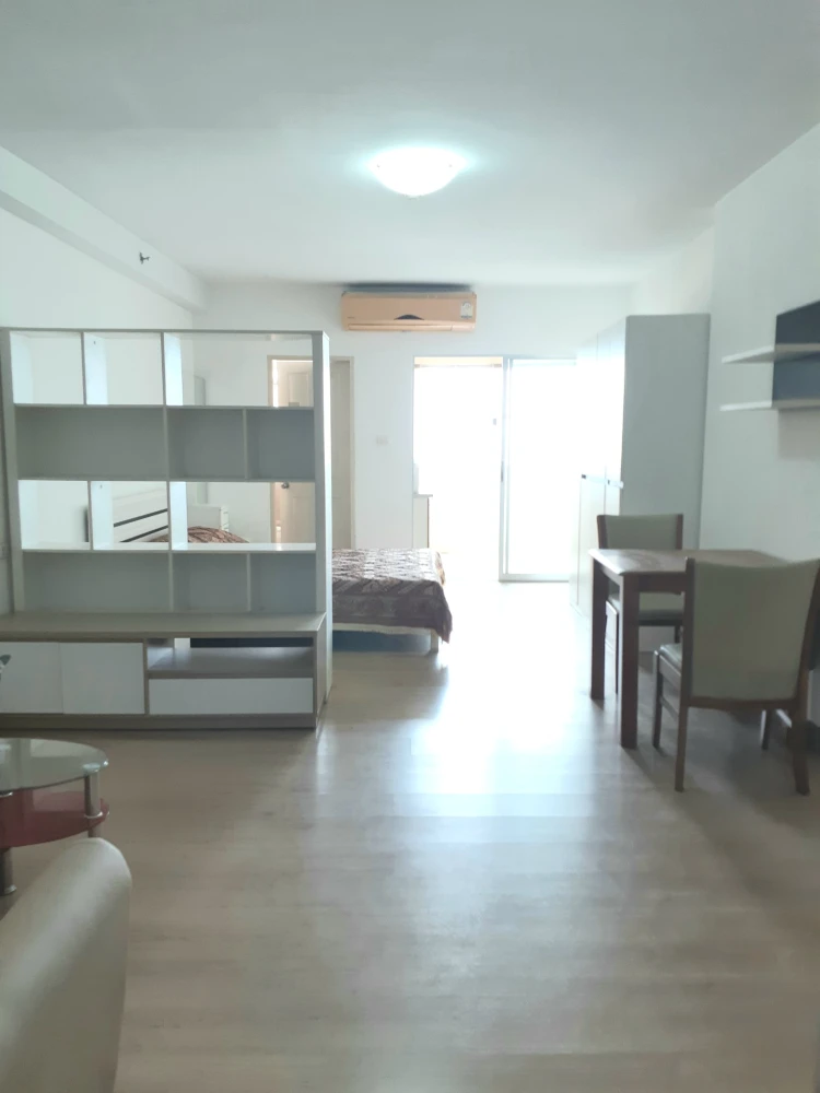 For rent Supalai Park Srinakarin, 15th floor, fully furnished room, ready to move in. Interested, book now, don't wait.