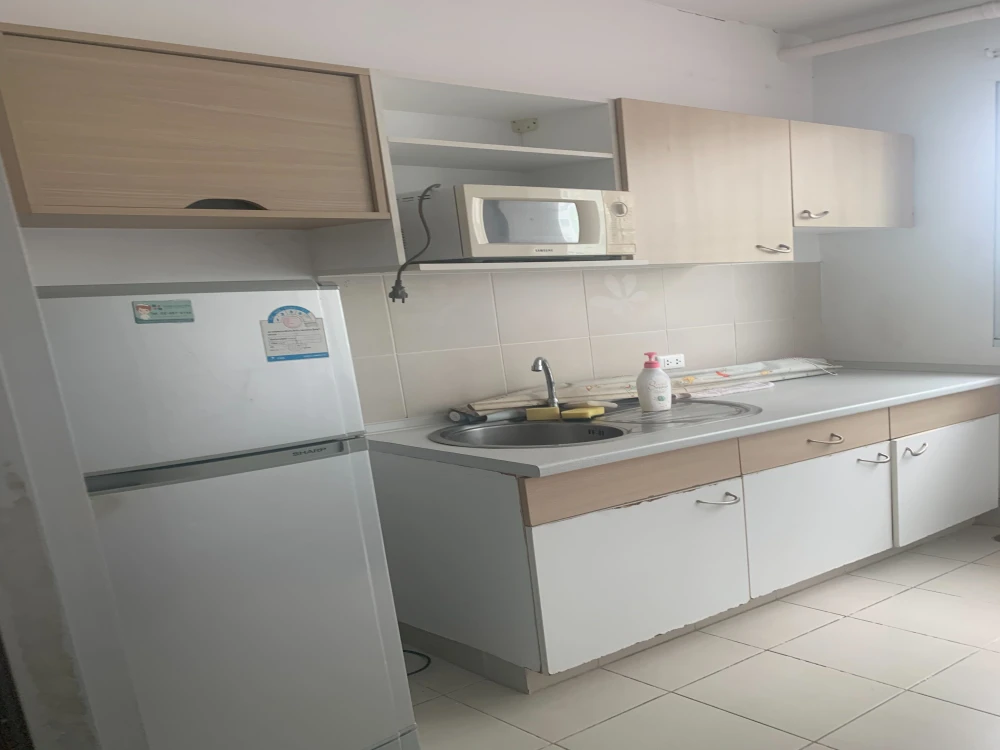 For rent Supalai Park Tiwanon, 5th floor, spacious room, fully furnished, just bring your bags and move in. Book now, don't miss out.