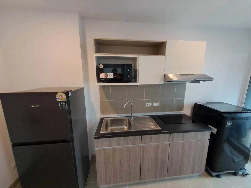 For rent: Supalai Park Yaekfaichai, 1 bedroom, 1 bathroom, fully furnished, in a great location. Book now!