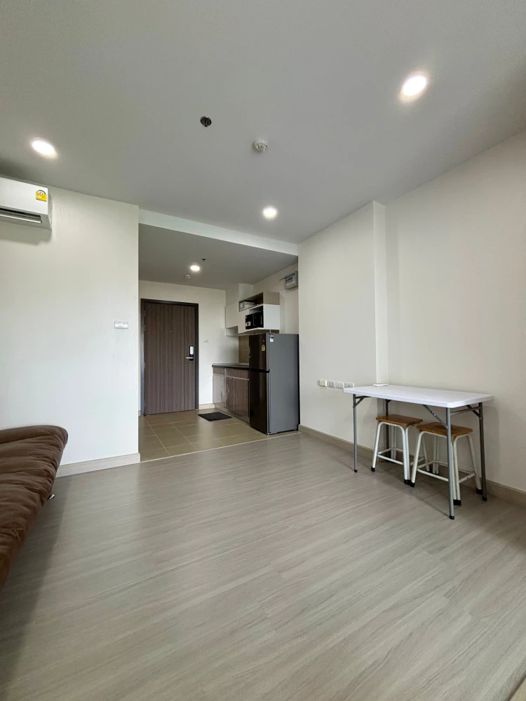 For rent: Supalai Park Yaekfaichai, 6th floor, fully furnished, very livable. Book now!