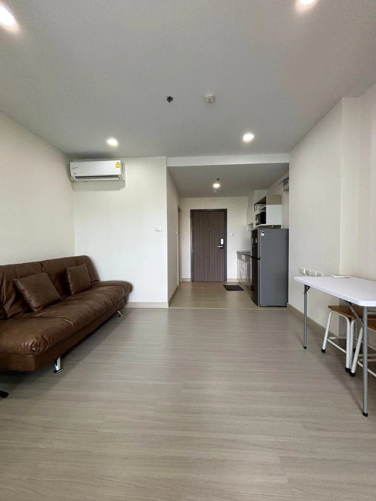 For rent: Supalai Park Yaekfaichai, 6th floor, fully furnished, very livable. Book now!