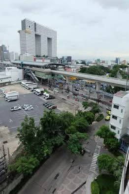For rent Supalai Park Phahon Yothin 21, large room 43 sq m., clean, northern view, no buildings blocking, ready to move in.