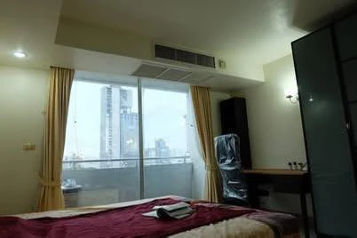 For rent Supalai Park Phahon Yothin 21, large room 43 sq m., clean, northern view, no buildings blocking, ready to move in.