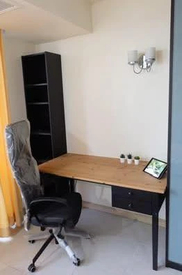 For rent Supalai Park Phahon Yothin 21, large room 43 sq m., clean, northern view, no buildings blocking, ready to move in.