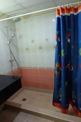 For rent Supalai Park Phahon Yothin 21, large room 43 sq m., clean, northern view, no buildings blocking, ready to move in.