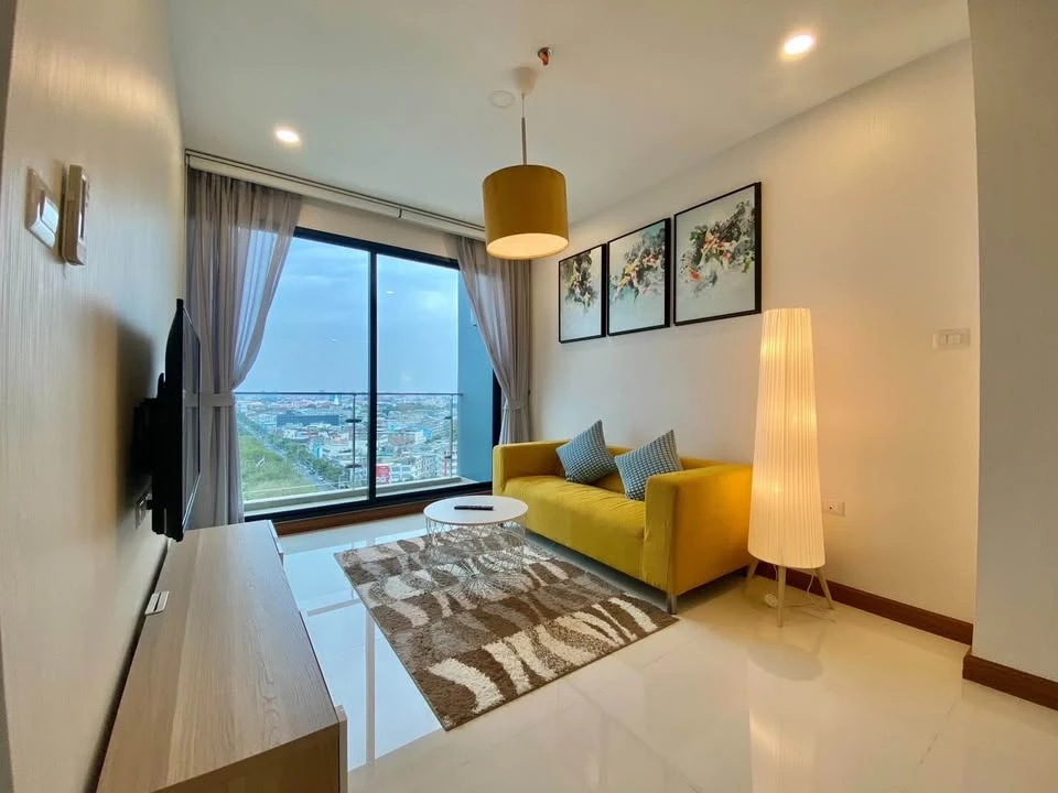 For rent Supalai Premier Charoen Nakhon, 14th floor, fully furnished, nice room, reserve now.