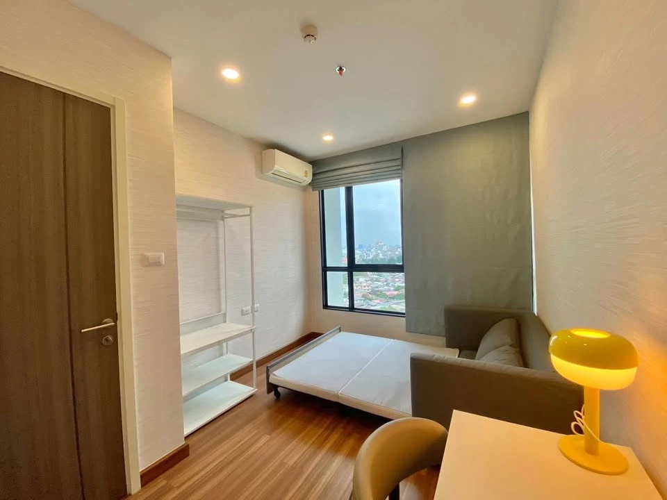 For rent Supalai Premier Charoen Nakhon, 14th floor, fully furnished, nice room, reserve now.