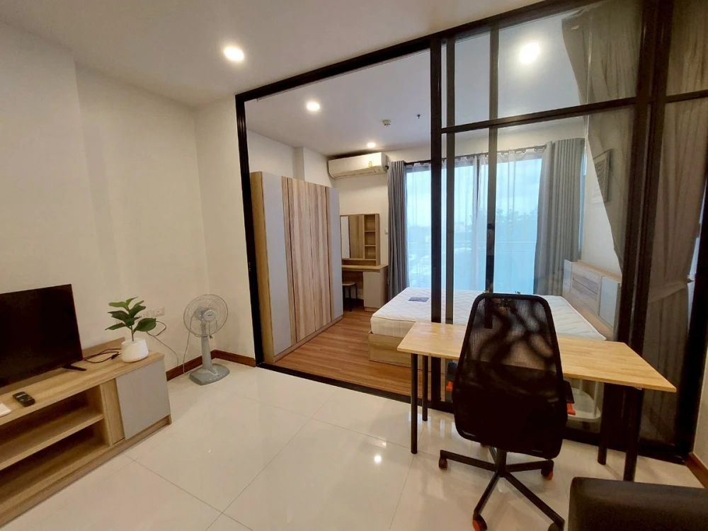 For rent: Supalai Premier Charoen Nakhon, 7th floor, great view, fully furnished, comfortable living space. Book now, don't miss out!