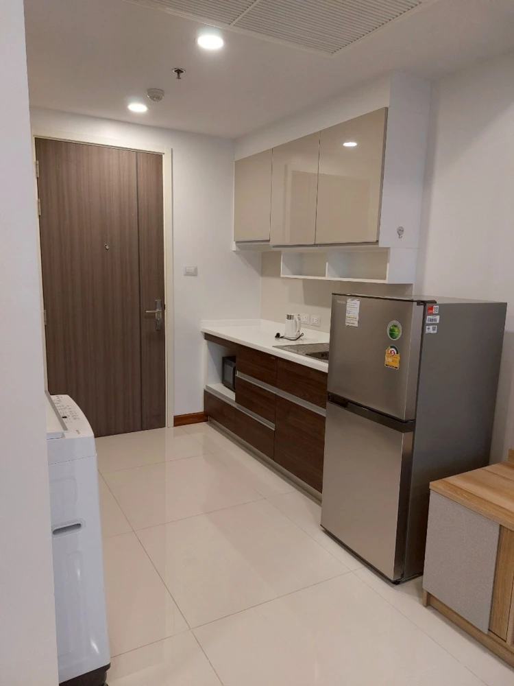 For rent: Supalai Premier Charoen Nakhon, 7th floor, great view, fully furnished, comfortable living space. Book now, don't miss out!