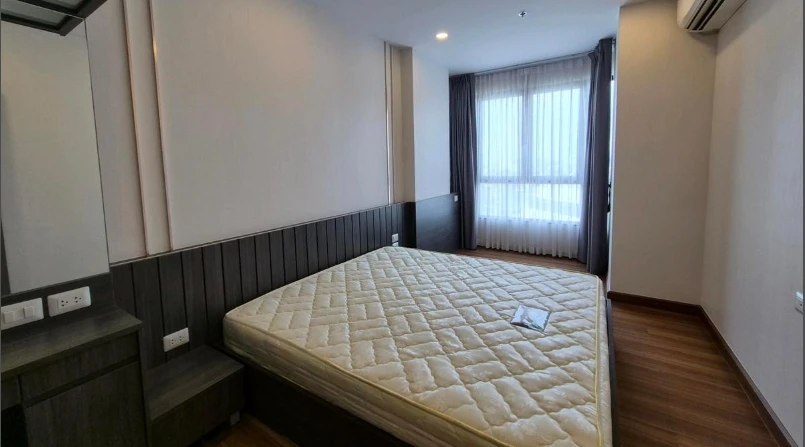 For rent: Supalai Premier Charoen Nakhon. A lovely room with complete furnishings. Book now!
