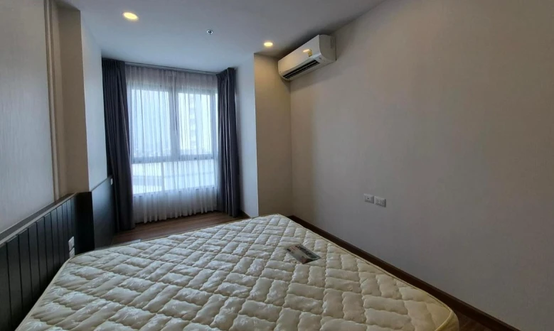 For rent: Supalai Premier Charoen Nakhon. A lovely room with complete furnishings. Book now!