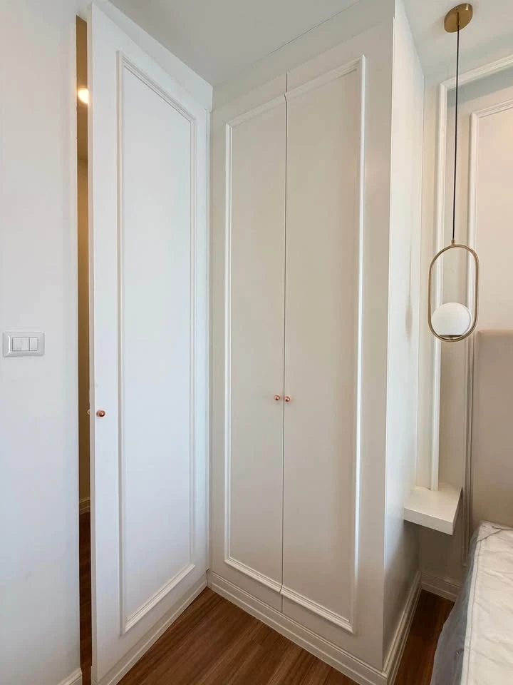 For rent: Supalai Premier Charoennakorn, spacious room with city view and great atmosphere. Fully furnished and ready to move in. Move in immediately.