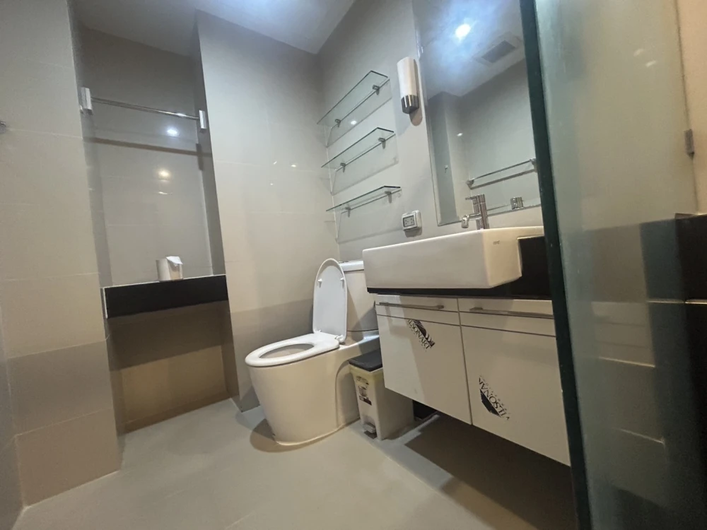 Supalai Premier Ratchathewi for rent, spacious room with plenty of usable space, fully furnished, just bring your bags and move in!