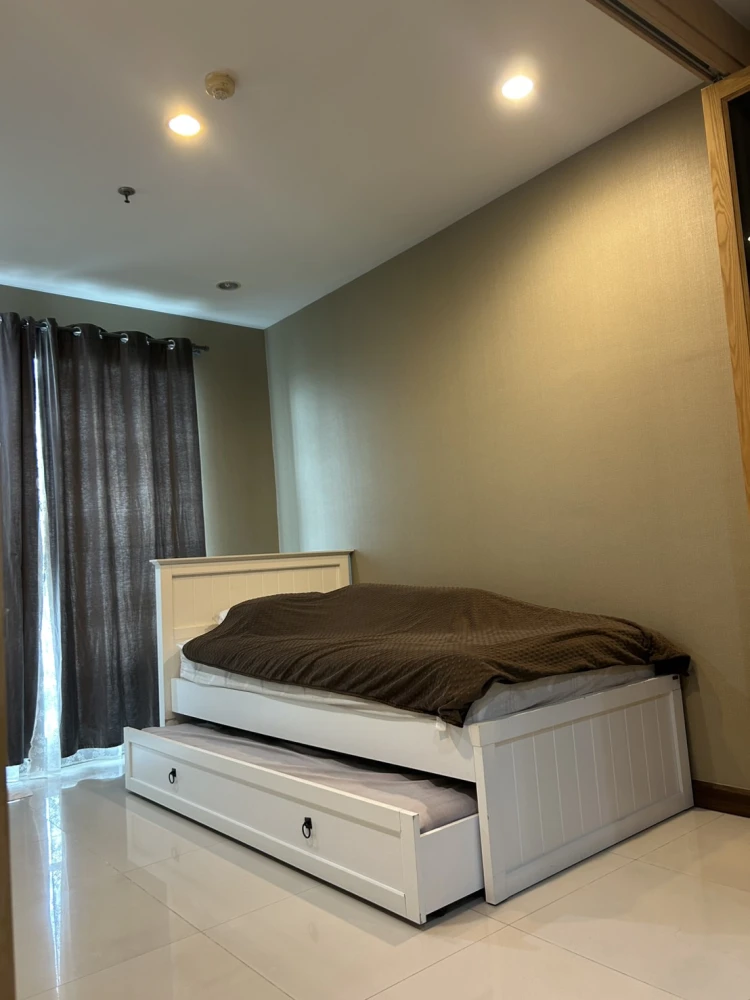 Supalai Premier Ratchathewi for rent, spacious room with plenty of usable space, fully furnished, just bring your bags and move in!