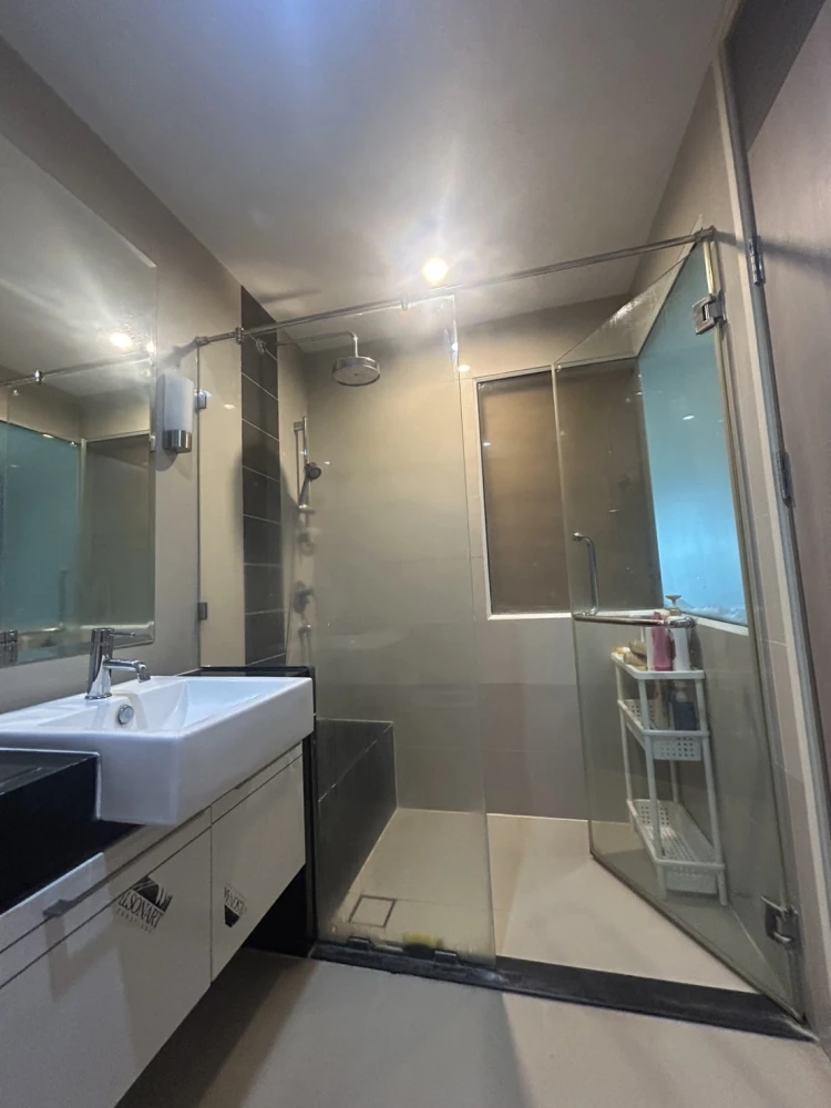 Supalai Premier Ratchathewi for rent, spacious room with plenty of usable space, fully furnished, just bring your bags and move in!