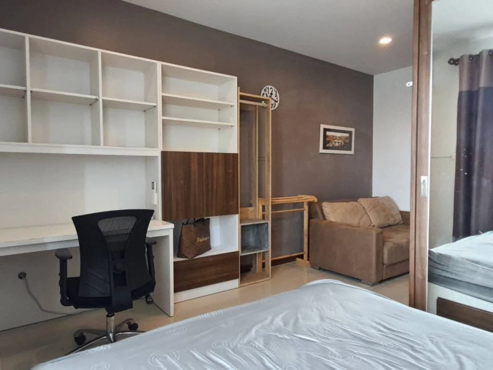 For rent Supalai Premier Ratchathewi, a nice room, fully furnished, just bring your bags and move in.