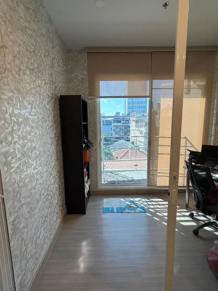 ให้เช่า Supalai Premier Si Phraya-Samyan 1 ห้องนอน 1 ห้องน้ำ พื้นที่ใช้สอยเยอะ ติดวอลเปเปอร์อย่างดี จองเลย